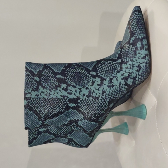 Fawlie snakeskin leather boots Blue Black Clear Flared heel Gianni Bini 8 Ankle - Picture 4 of 8